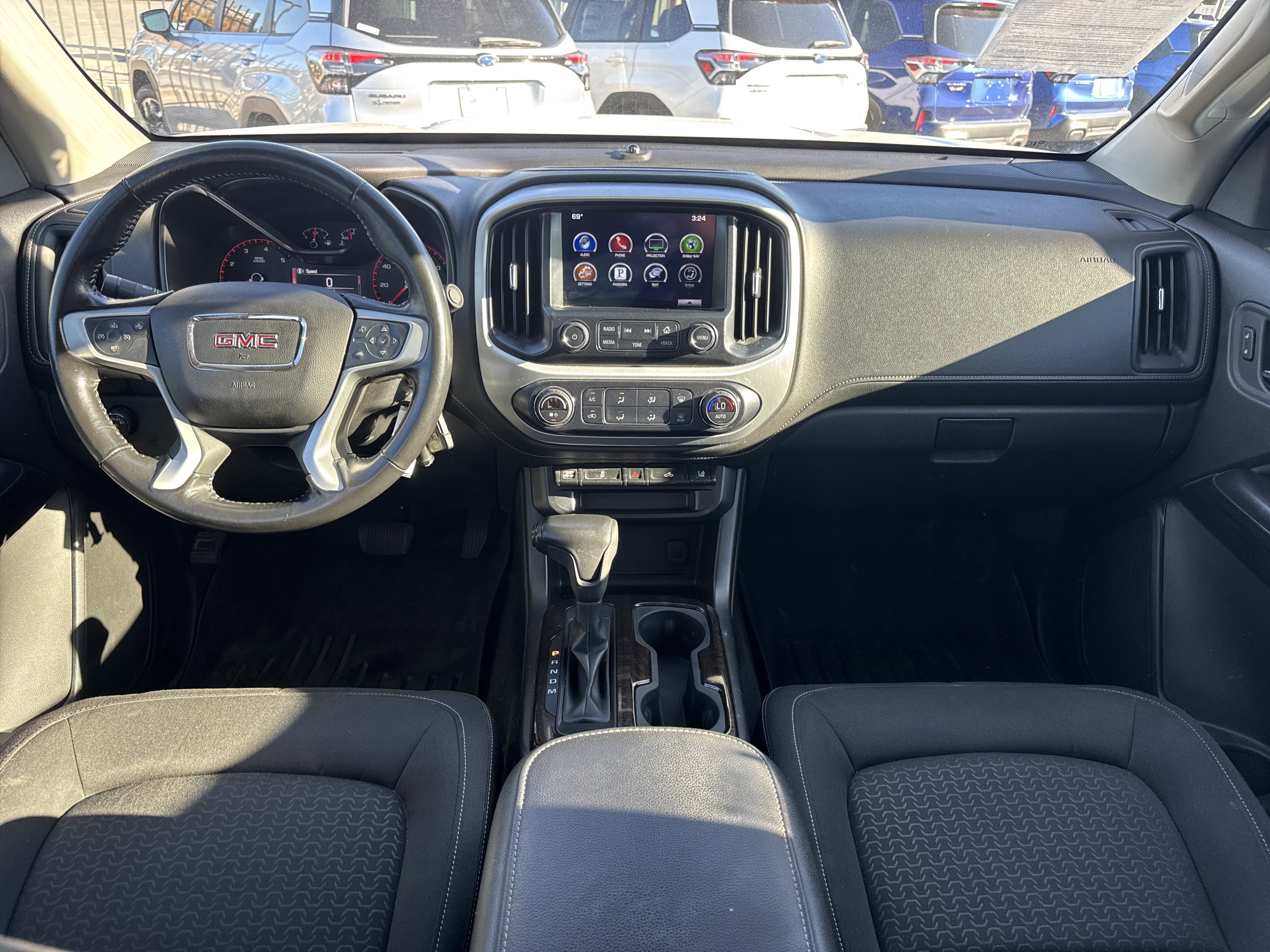 Used 2016 GMC Canyon SLE w/ SLE Convenience Package image 10