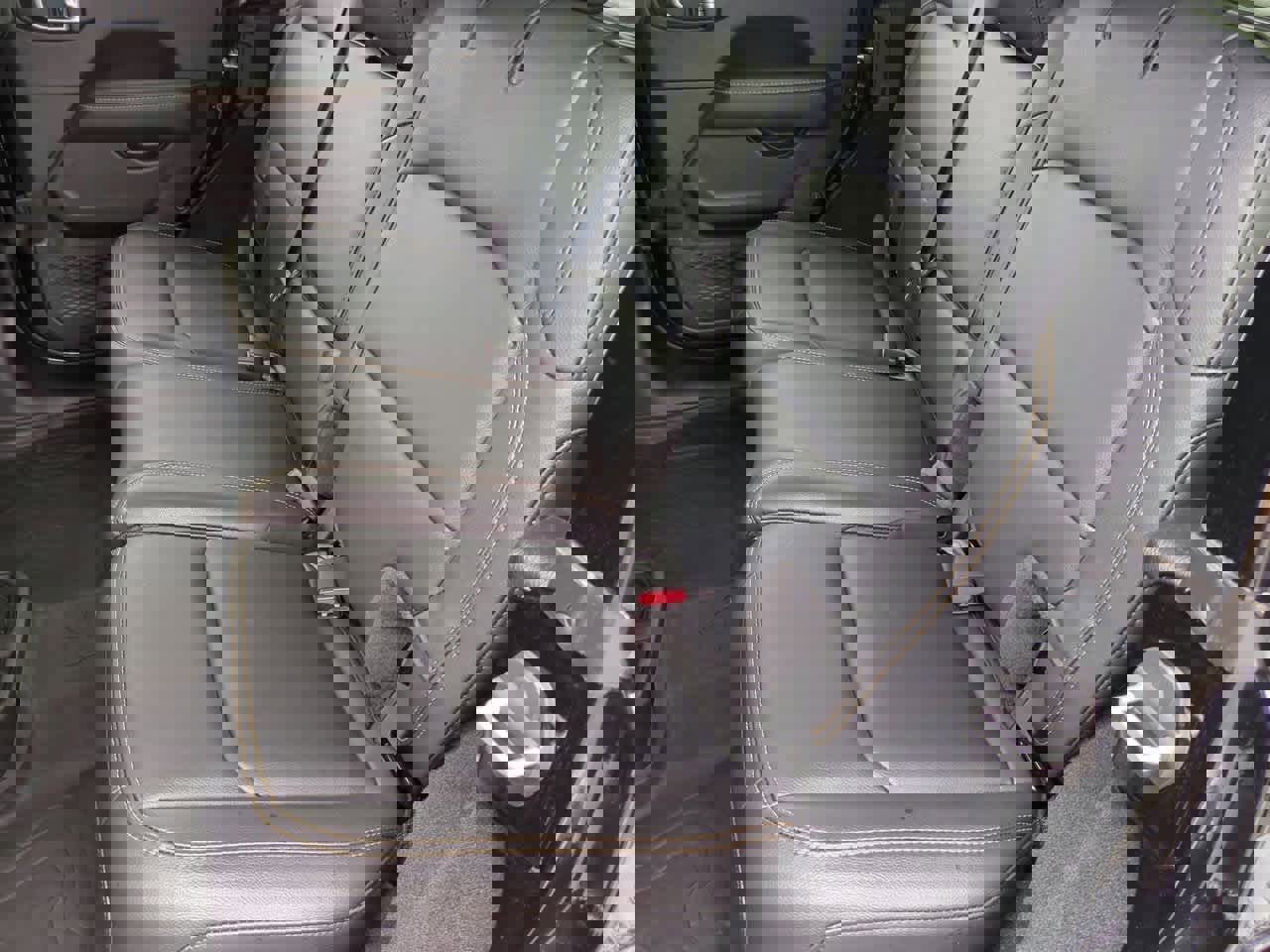 Used 2024 Jeep Wrangler Sahara w/ Safety Group image 20