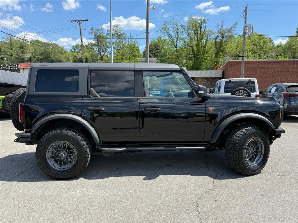Used 2022 Ford Bronco Badlands AWD/4WD image 3