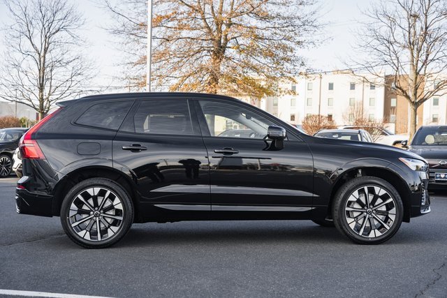 New 2026 Volvo XC60 B5 Plus w/ Protection Package Premier image 3