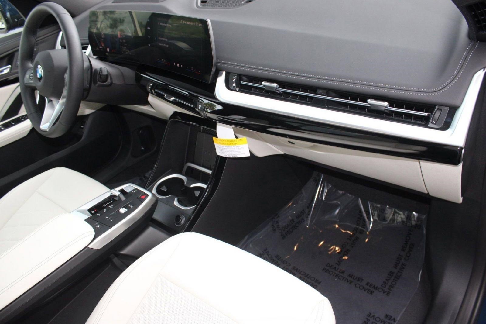Used 2026 BMW X1 xDrive28i AWD/4WD image 34
