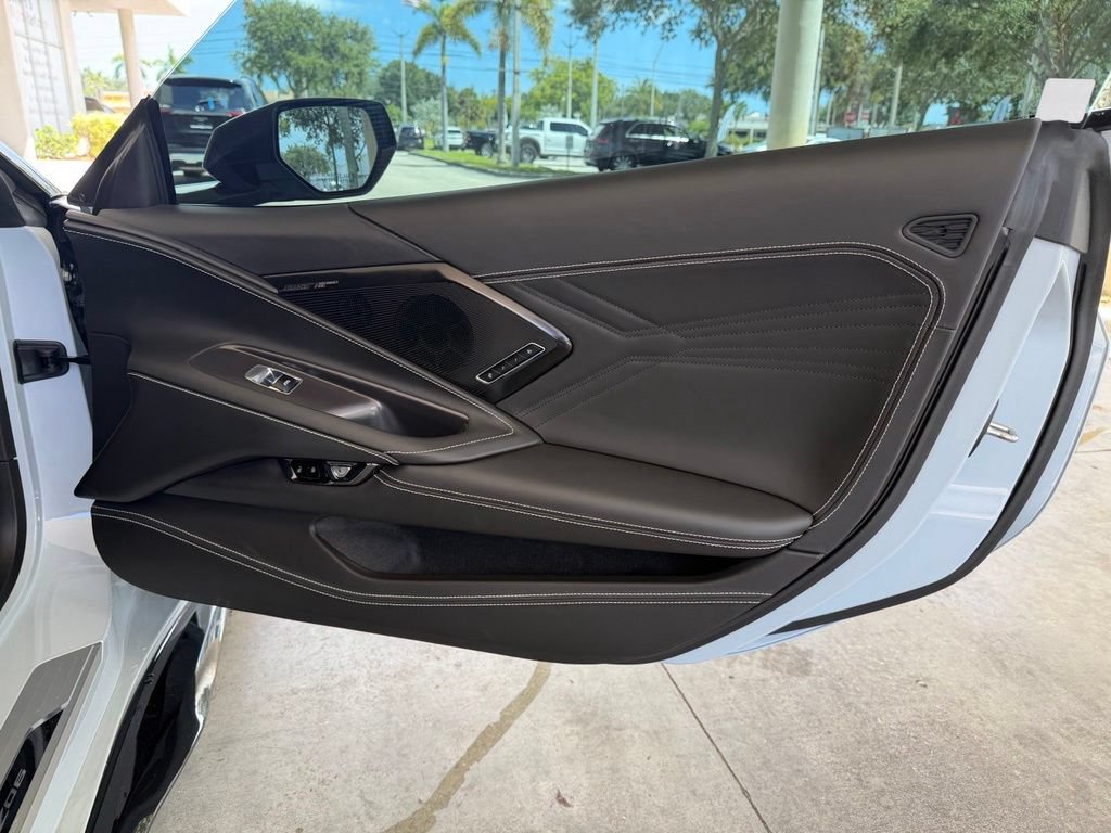 Used 2024 Chevrolet Corvette Z06 w/ Stealth Interior Trim Package RWD image 25