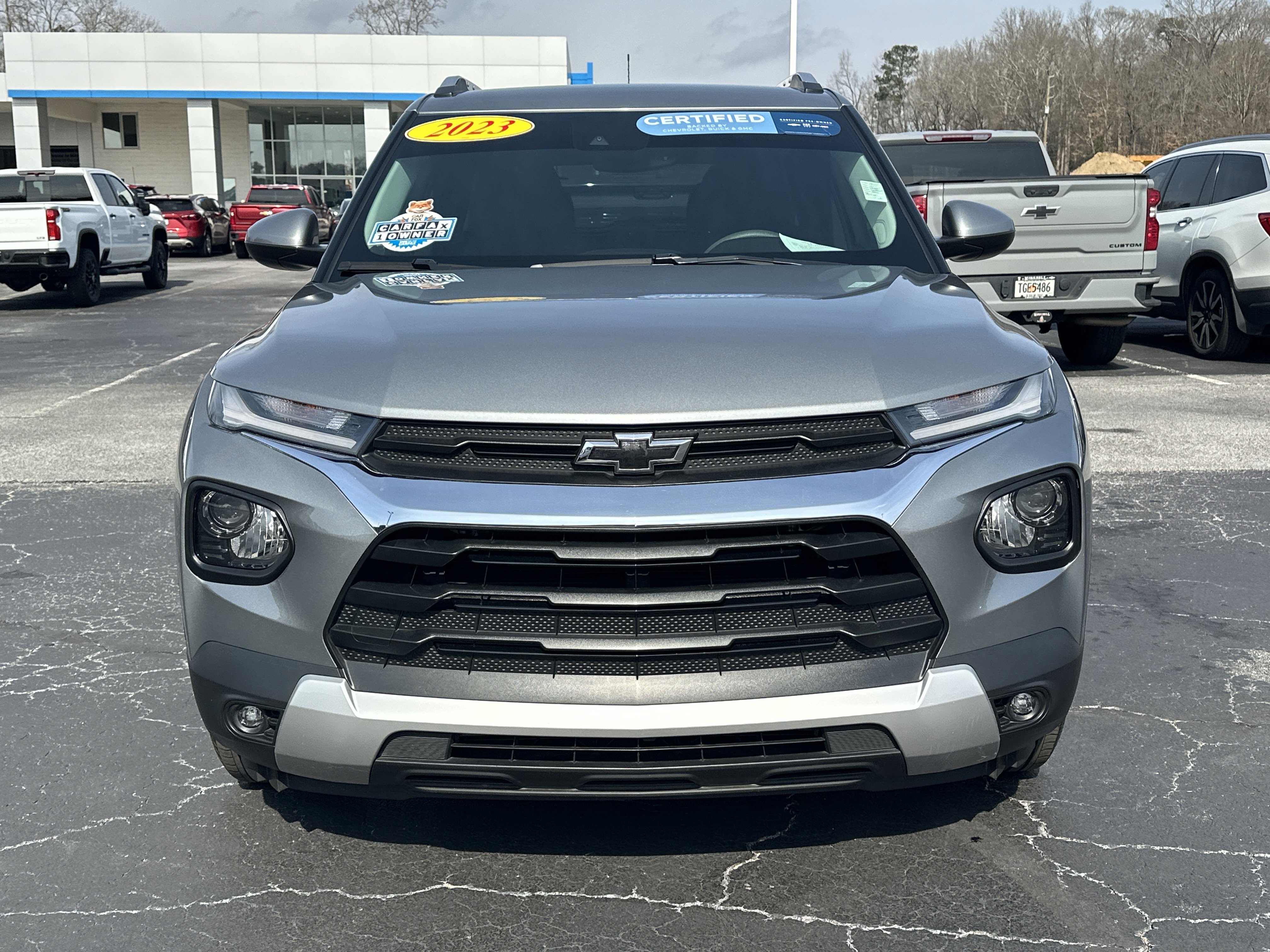 Used 2023 Chevrolet TrailBlazer LT w/ Convenience Package image 3