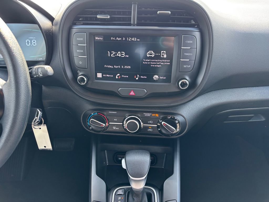Used 2025 Kia Soul LX FWD image 12