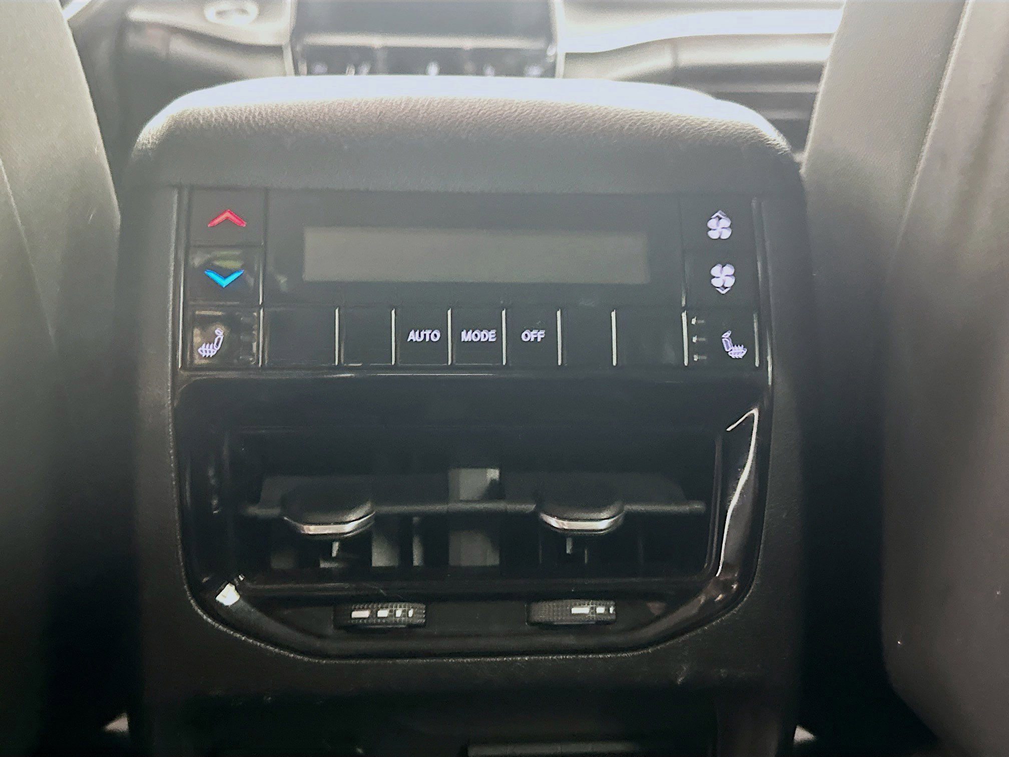 Used 2022 Jeep Grand Cherokee L Limited AWD/4WD image 27
