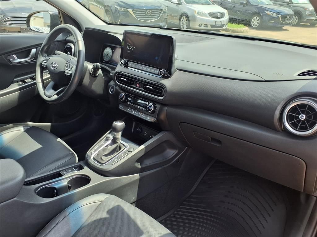 Used 2022 Hyundai Kona Limited w/ Winter Weather Package image 16