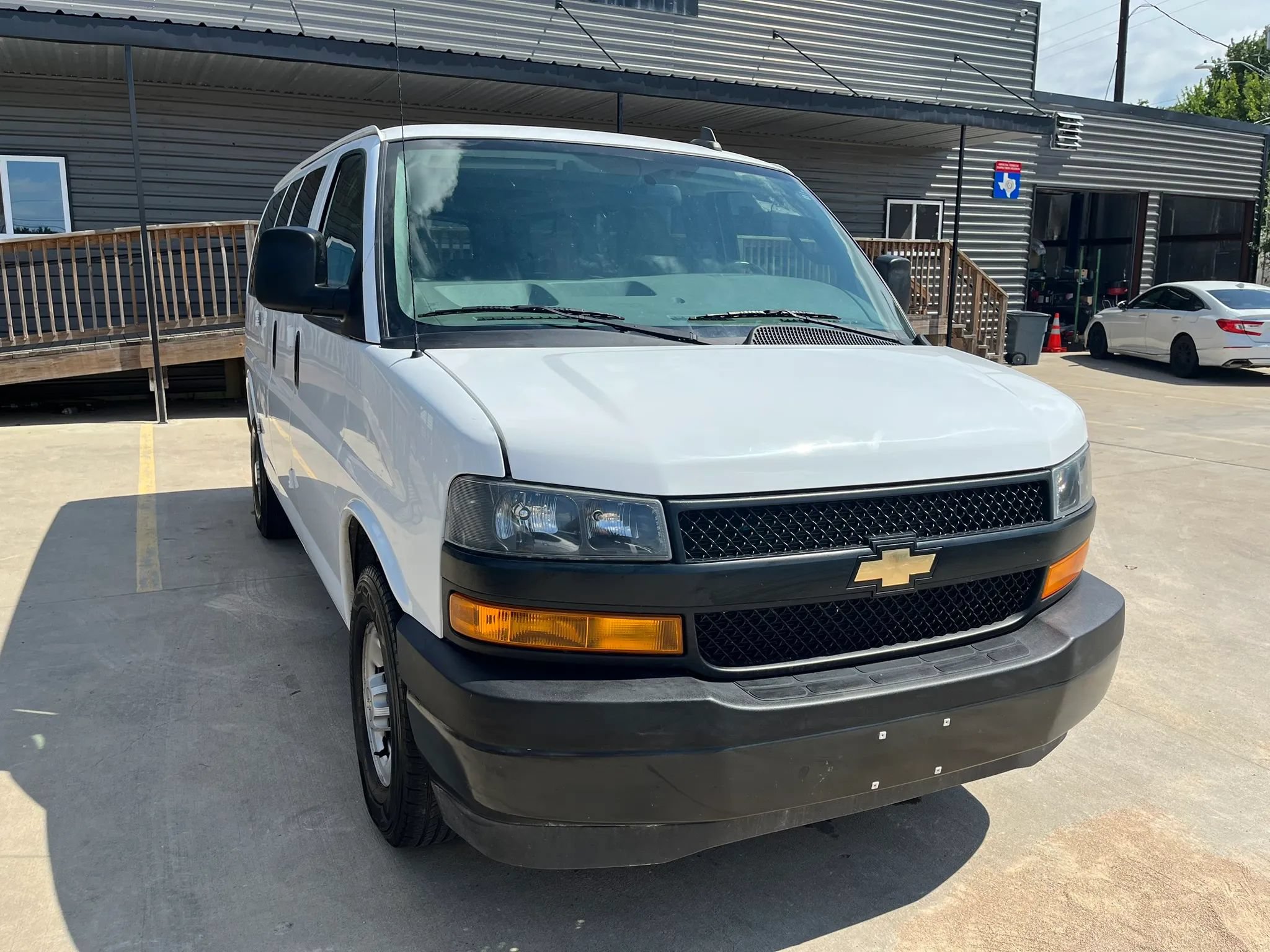 Used 2020 Chevrolet Express 2500 LS w/ Driver Convenience Package RWD image 12