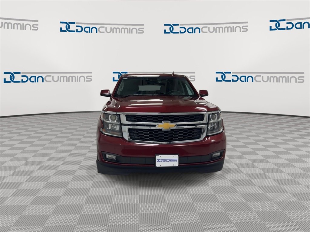 Used 2019 Chevrolet Suburban LT image 3