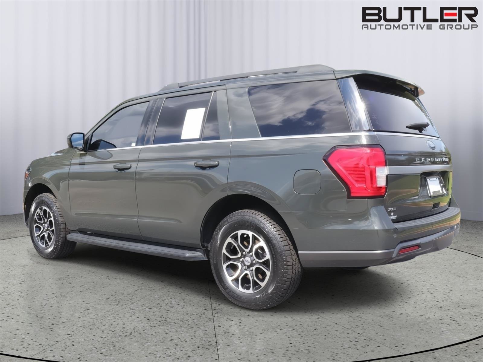 Used 2022 Ford Expedition XLT AWD/4WD image 4