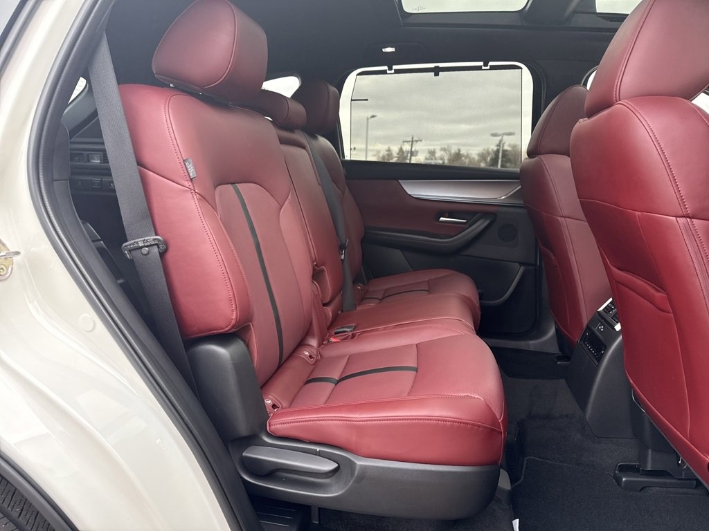 Used 2025 MAZDA CX-70 Plug-In Hybrid w/ Premium Plus image 30