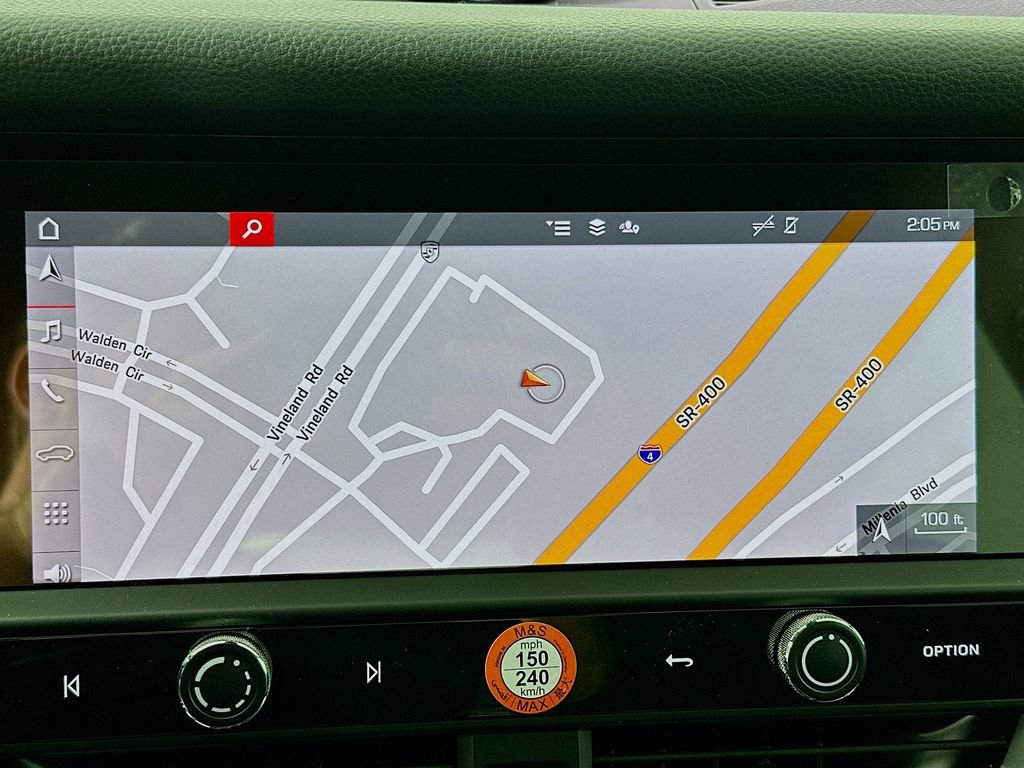 Certified 2026 Porsche Macan image 16