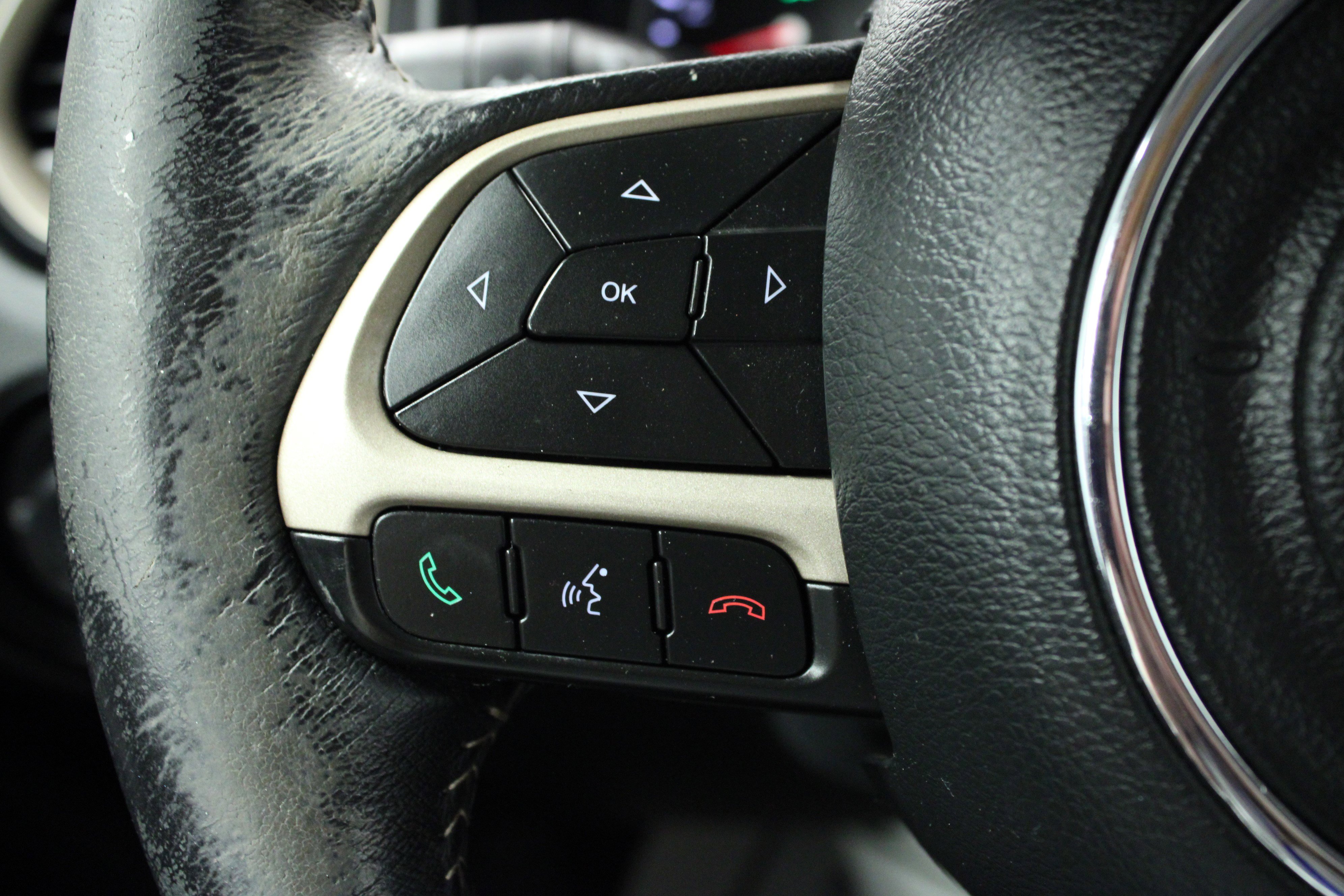 Used 2015 Jeep Renegade Limited w/ Safety & Security Group I image 20