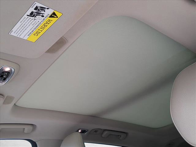 Used 2018 Volvo XC90 T6 Momentum w/ Convenience Package image 16