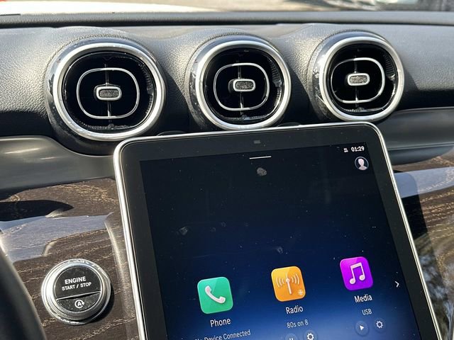 Used 2025 Mercedes-Benz GLC 300 4MATIC image 28