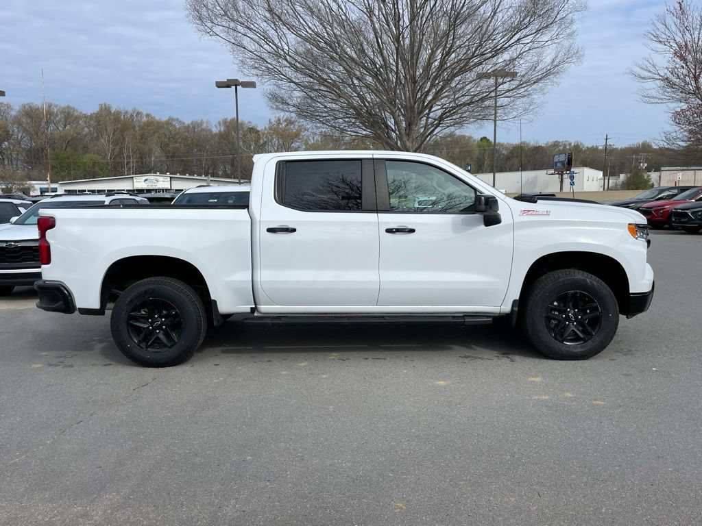 Used 2024 Chevrolet Silverado 1500 LT Trail Boss w/ Protection Package AWD/4WD image 8