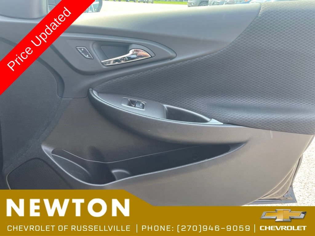 Used 2025 Chevrolet Malibu RS FWD image 23