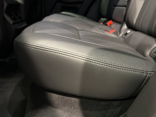 Used 2025 Land Rover Range Rover Evoque S AWD/4WD image 42