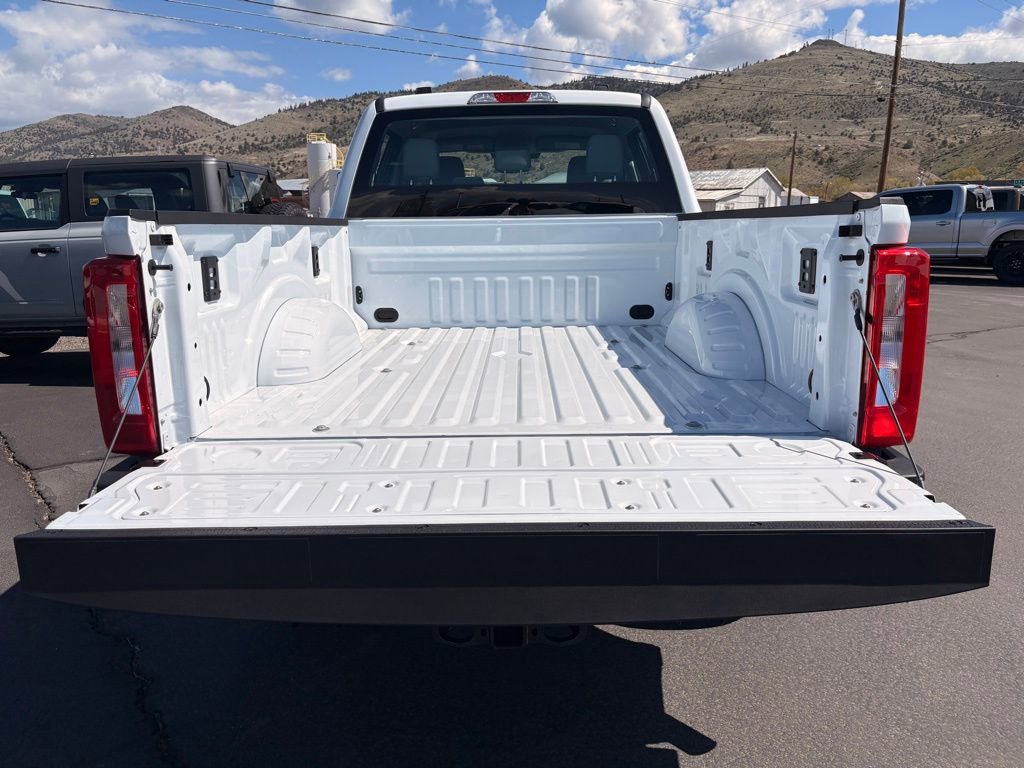 New 2026 Ford F250 4x4 Crew Cab Super Duty image 6