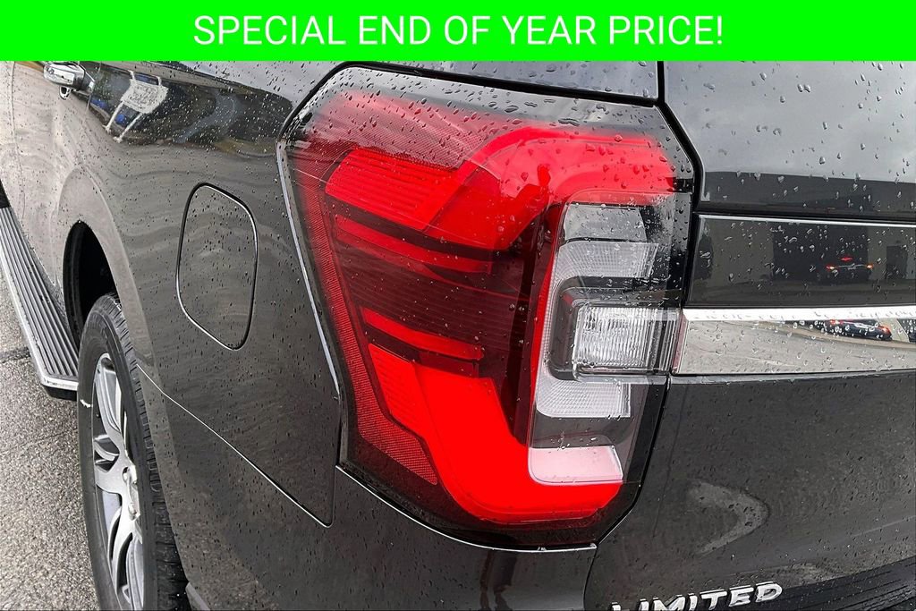 Used 2022 Ford Expedition Limited image 22