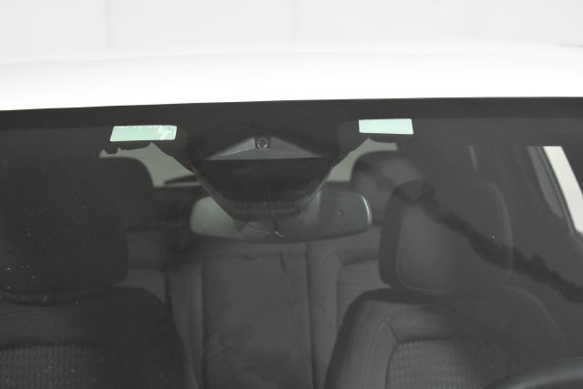 Used 2026 Chevrolet Equinox LT AWD/4WD image 37