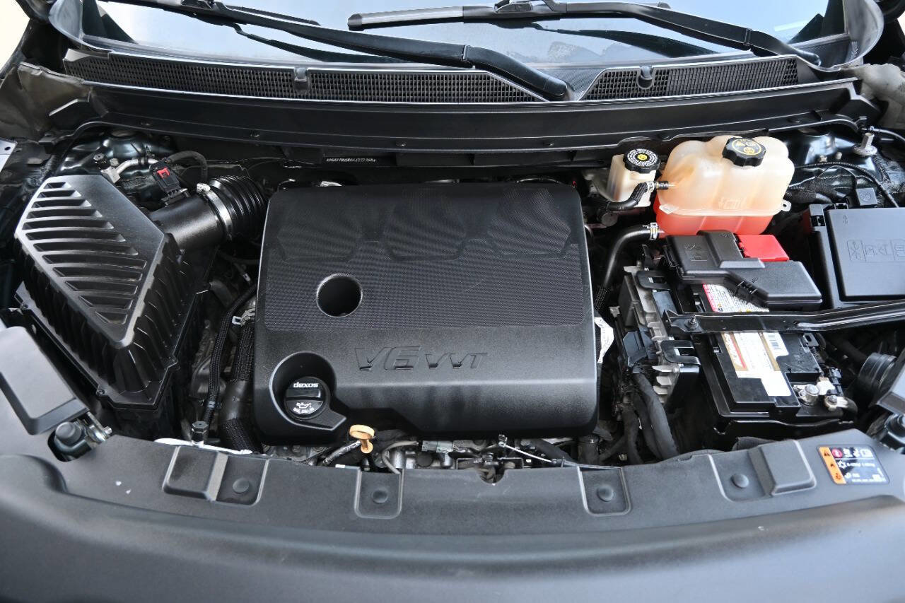 Used 2018 Buick Enclave Essence FWD image 22