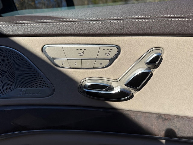 Used 2020 Mercedes-Benz S 560 Sedan image 28