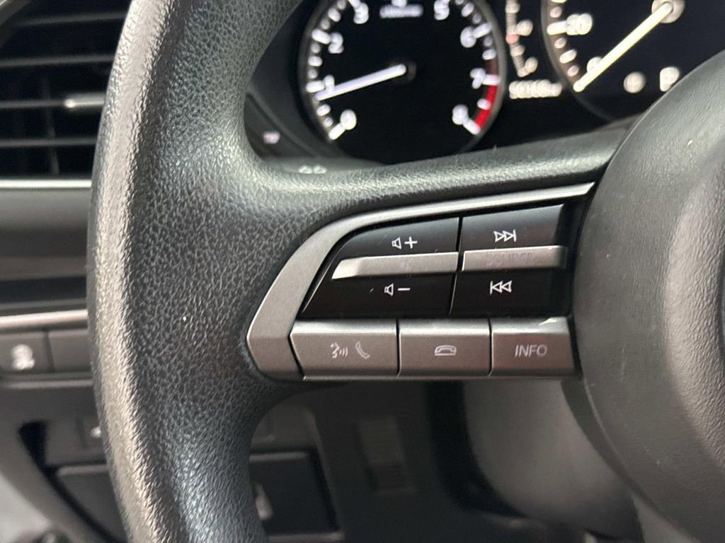 Used 2021 MAZDA MAZDA3 Sedan image 41
