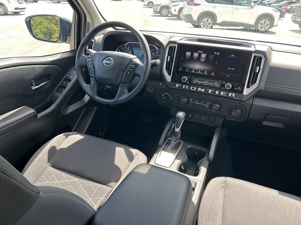 Certified 2025 Nissan Frontier SV AWD/4WD image 11