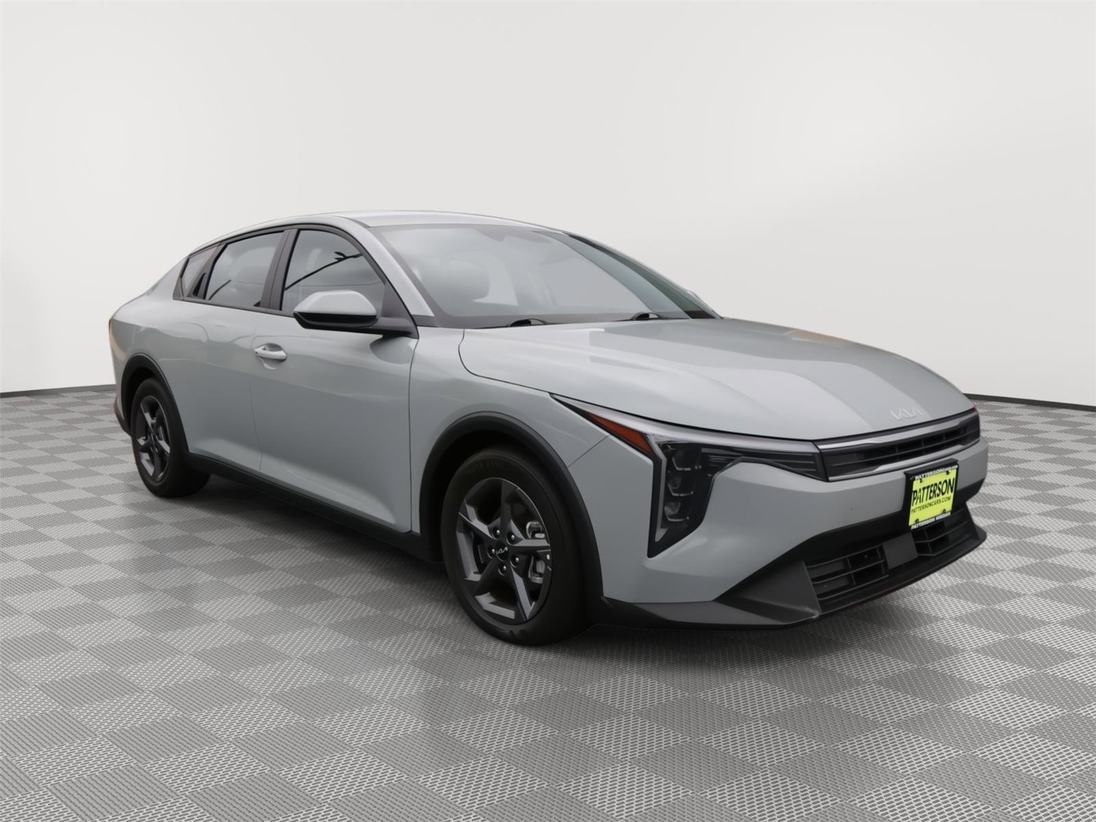 Used 2025 Kia K4 LXS FWD image 2