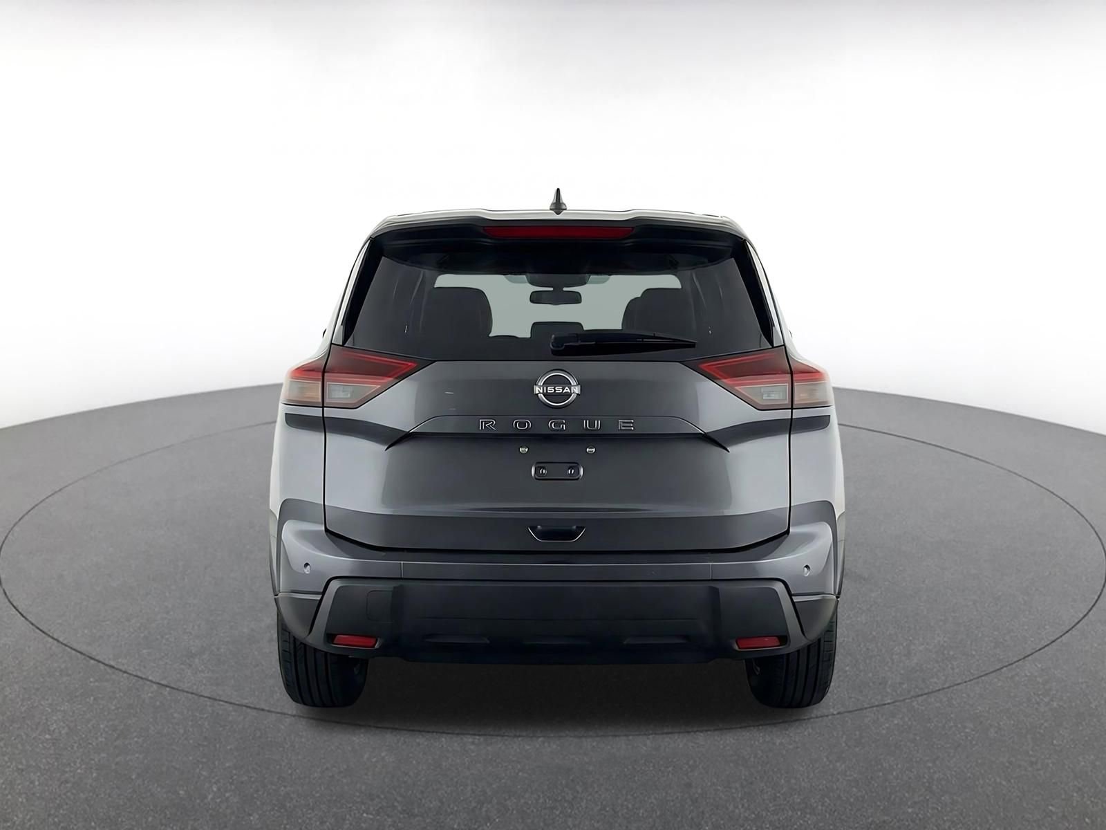 Used 2025 Nissan Rogue SV FWD image 8