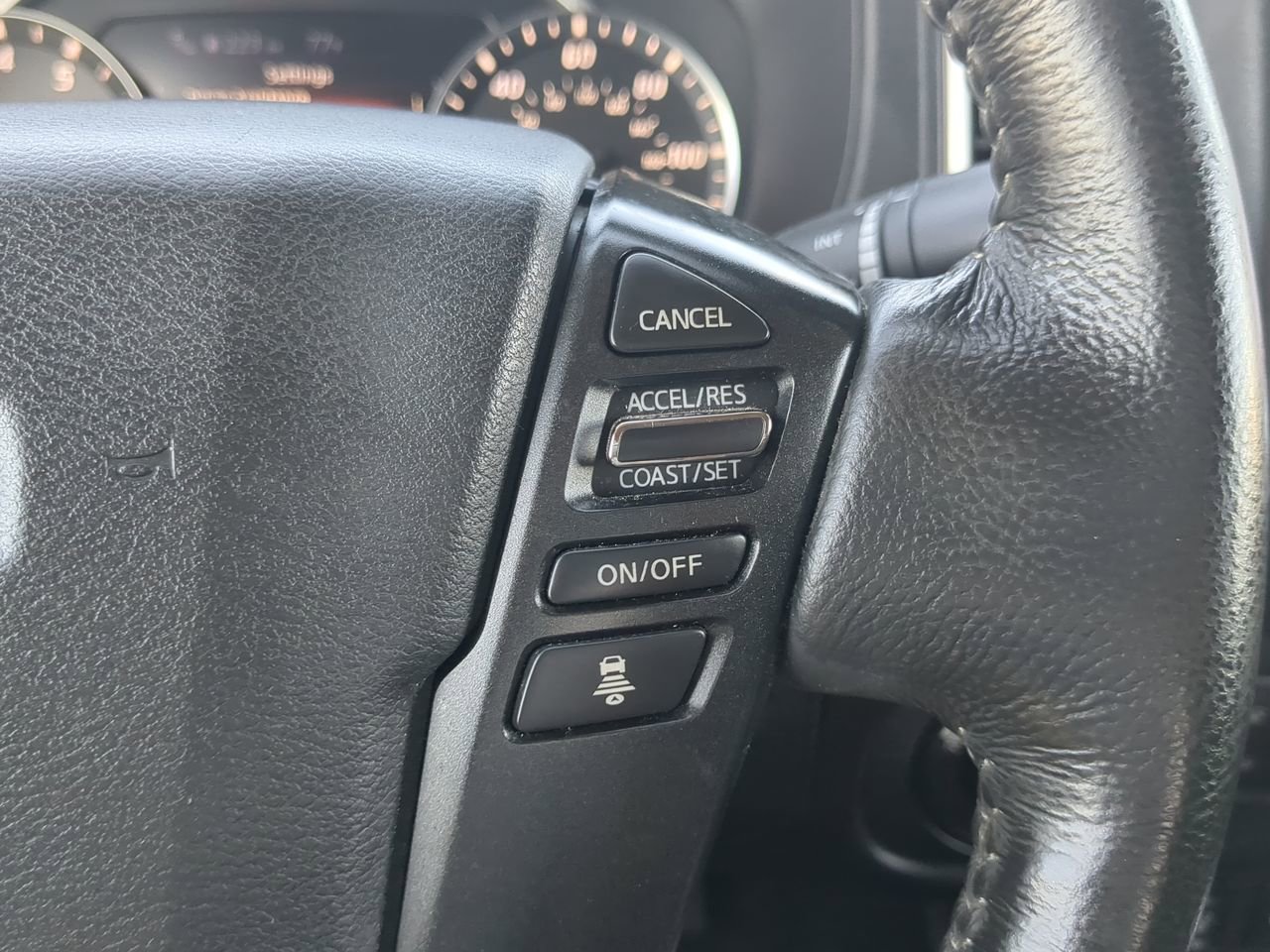 Used 2022 Nissan Frontier SV image 25