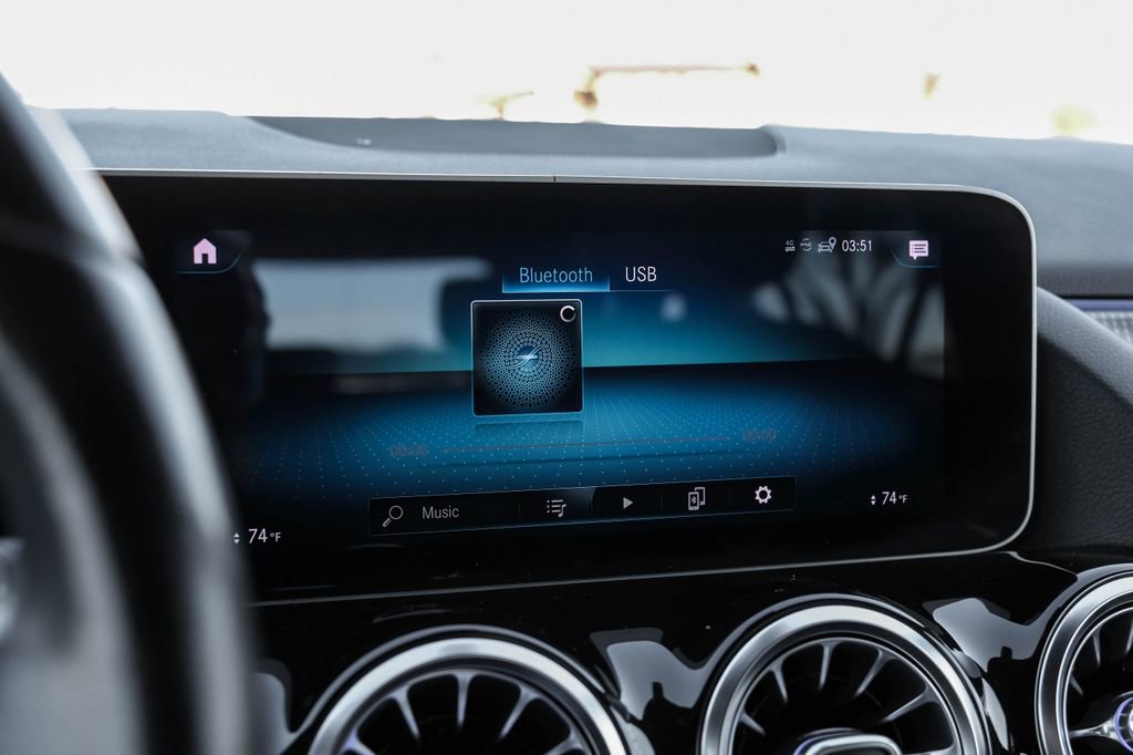 Used 2021 Mercedes-Benz GLA 250 image 28