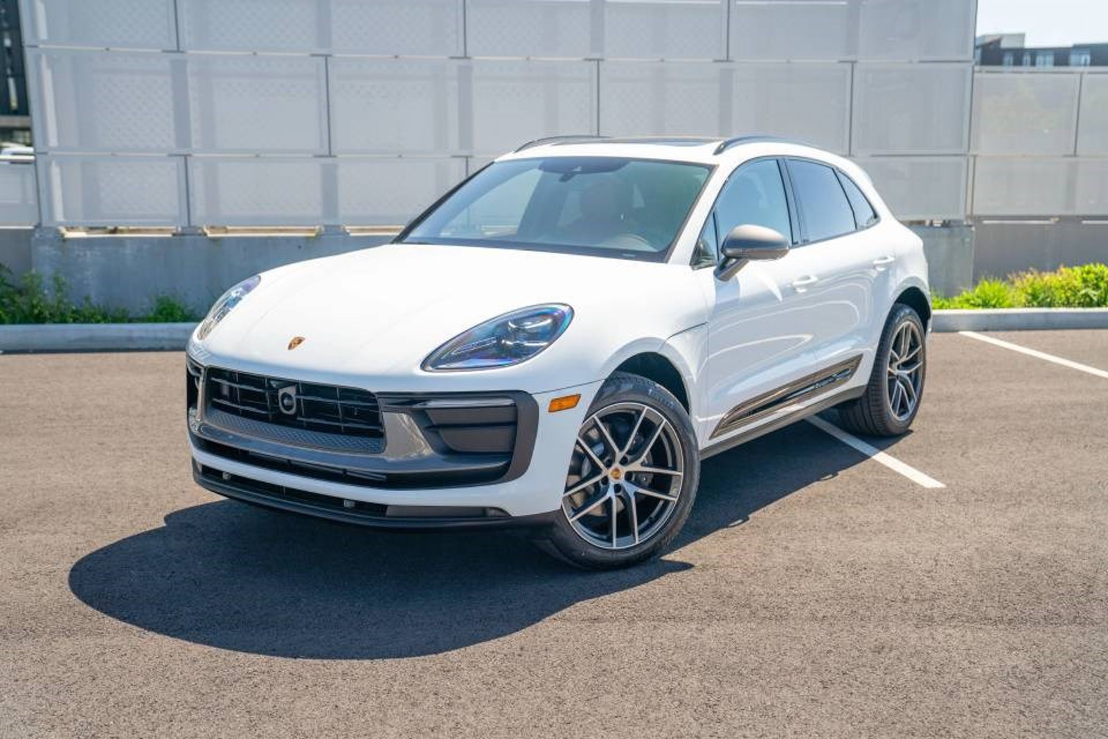 New 2026 Porsche Macan Turbo AWD/4WD video 1