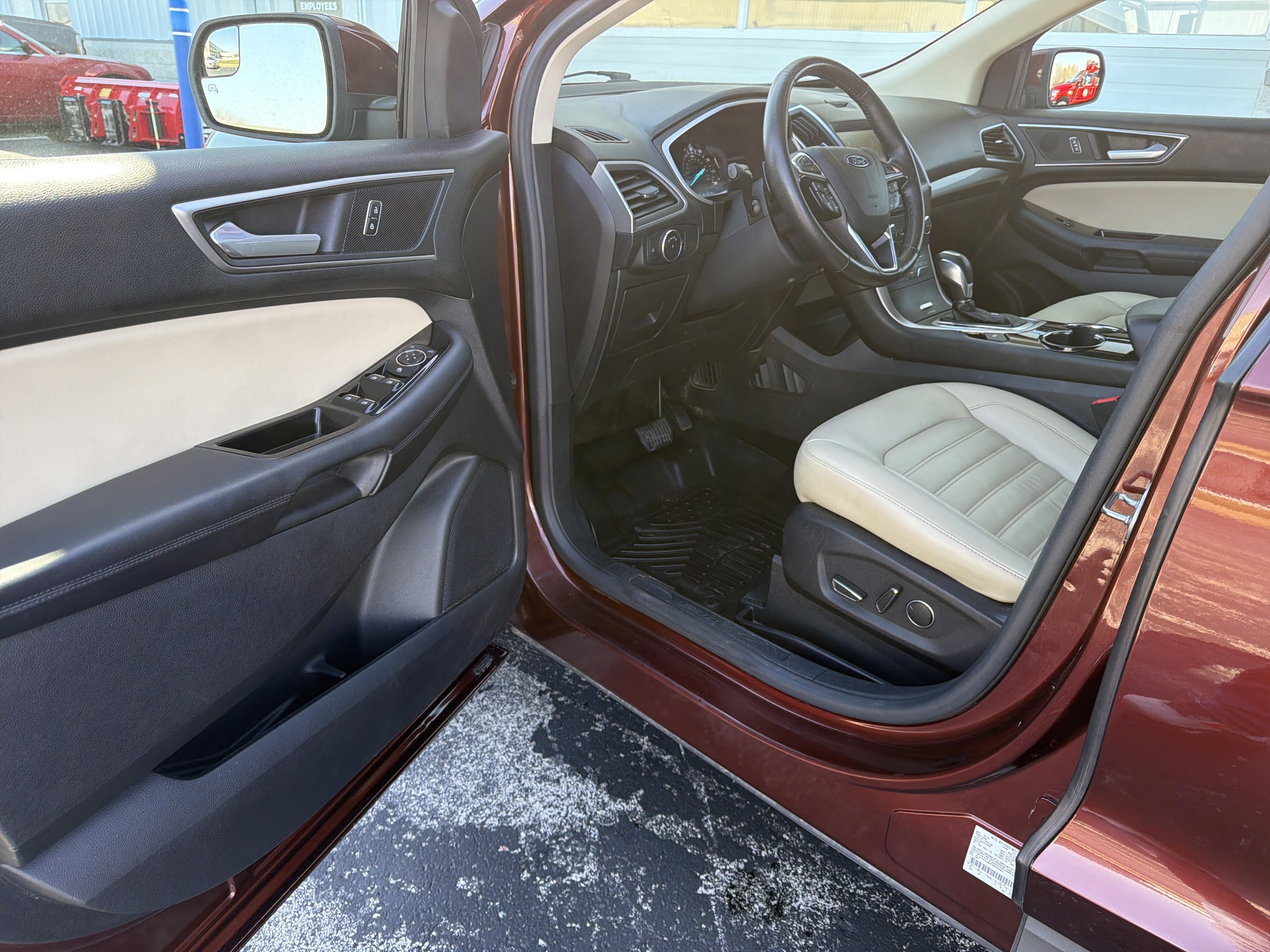 Used 2015 Ford Edge SEL w/ Equipment Group 201A image 17