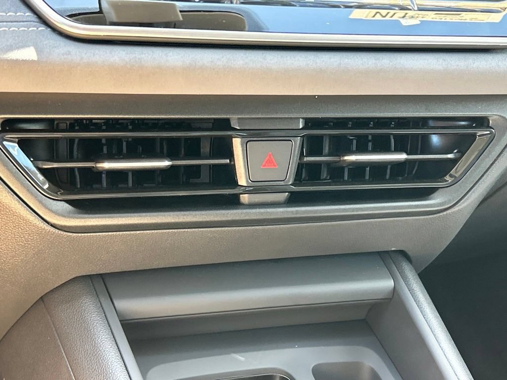 New 2026 Volkswagen Tiguan SE FWD image 36