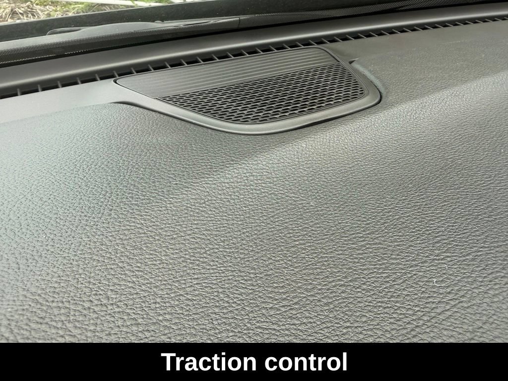 New 2027 Chrysler Pacifica Select w/ Family Tech Group FWD image 9