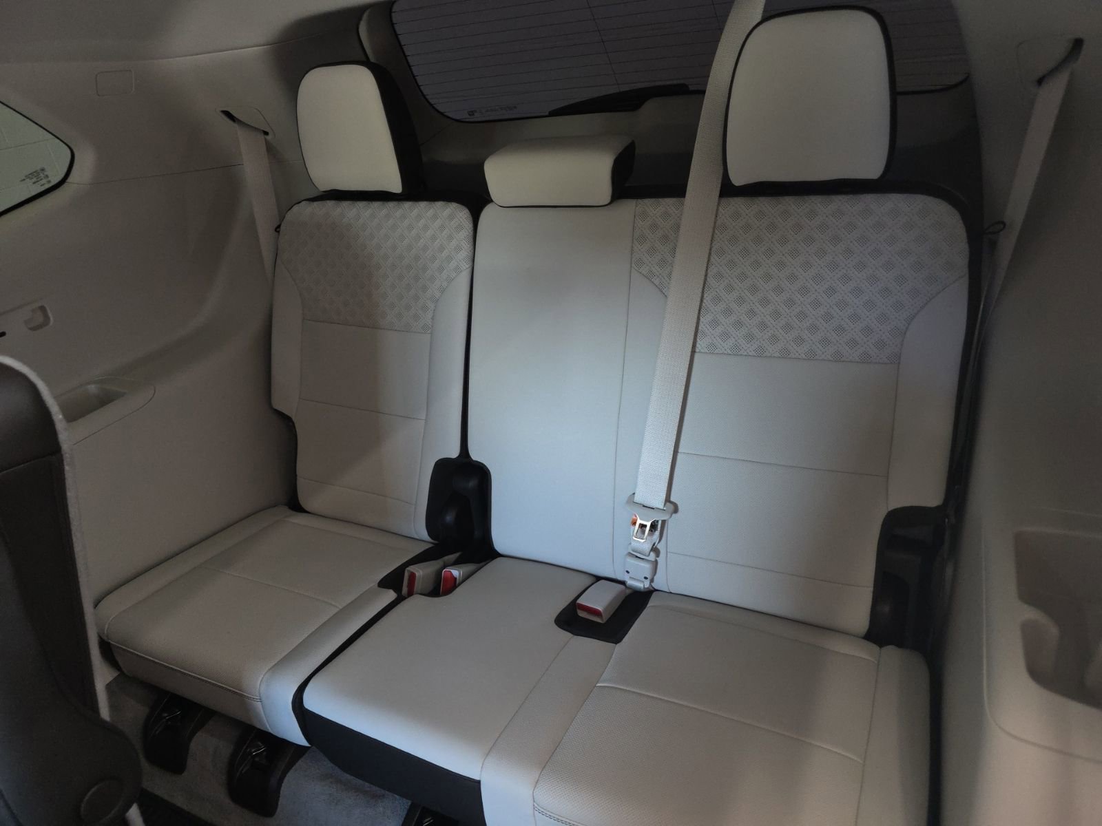 Used 2024 GMC Acadia Denali w/ Super Cruise Package image 23