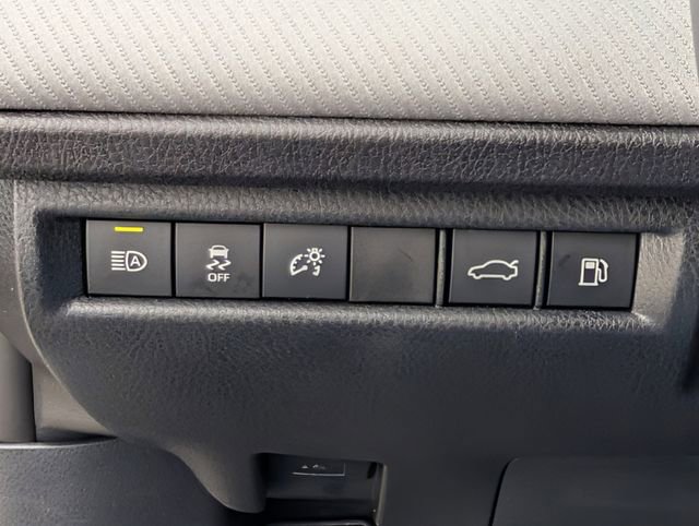 Used 2025 Toyota Camry SE FWD image 22