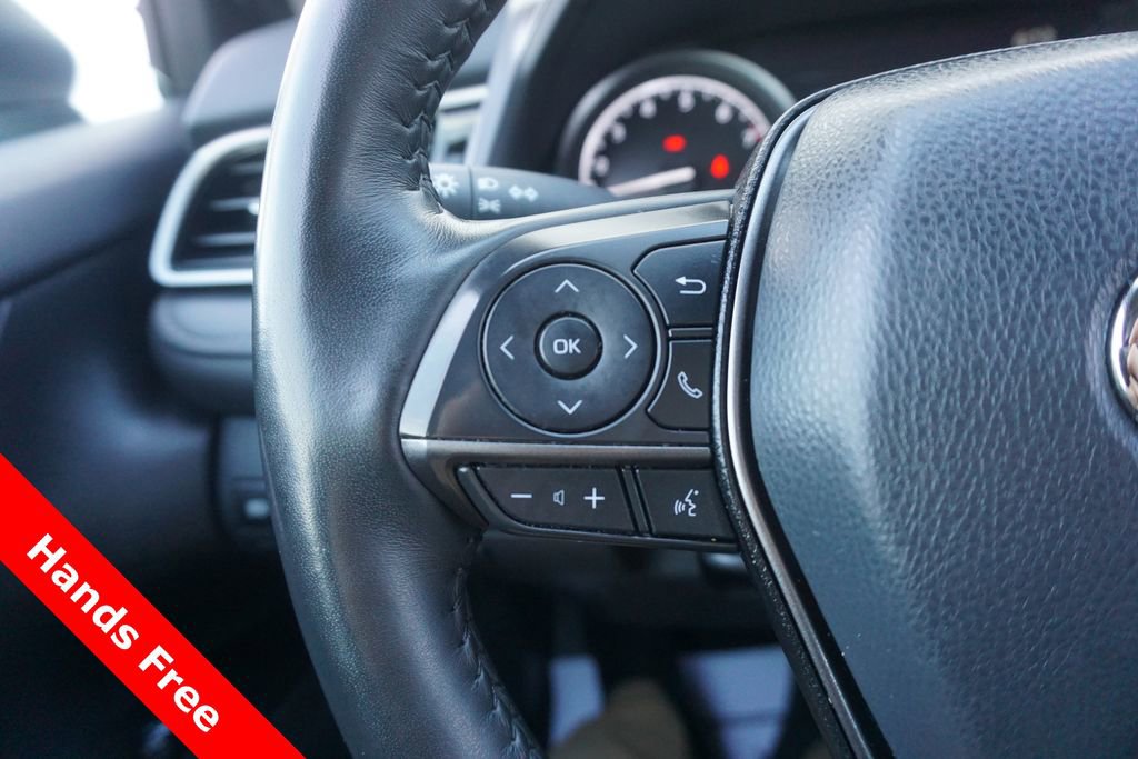 Used 2024 Toyota Camry SE image 4