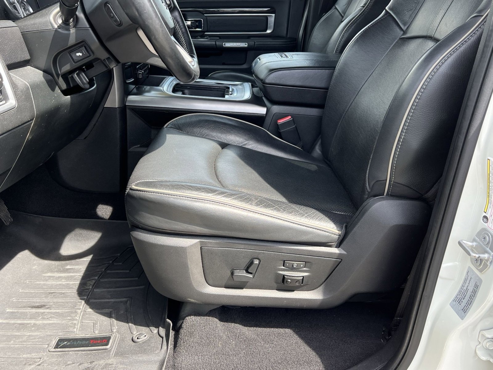 Used 2017 RAM 2500 Limited image 10