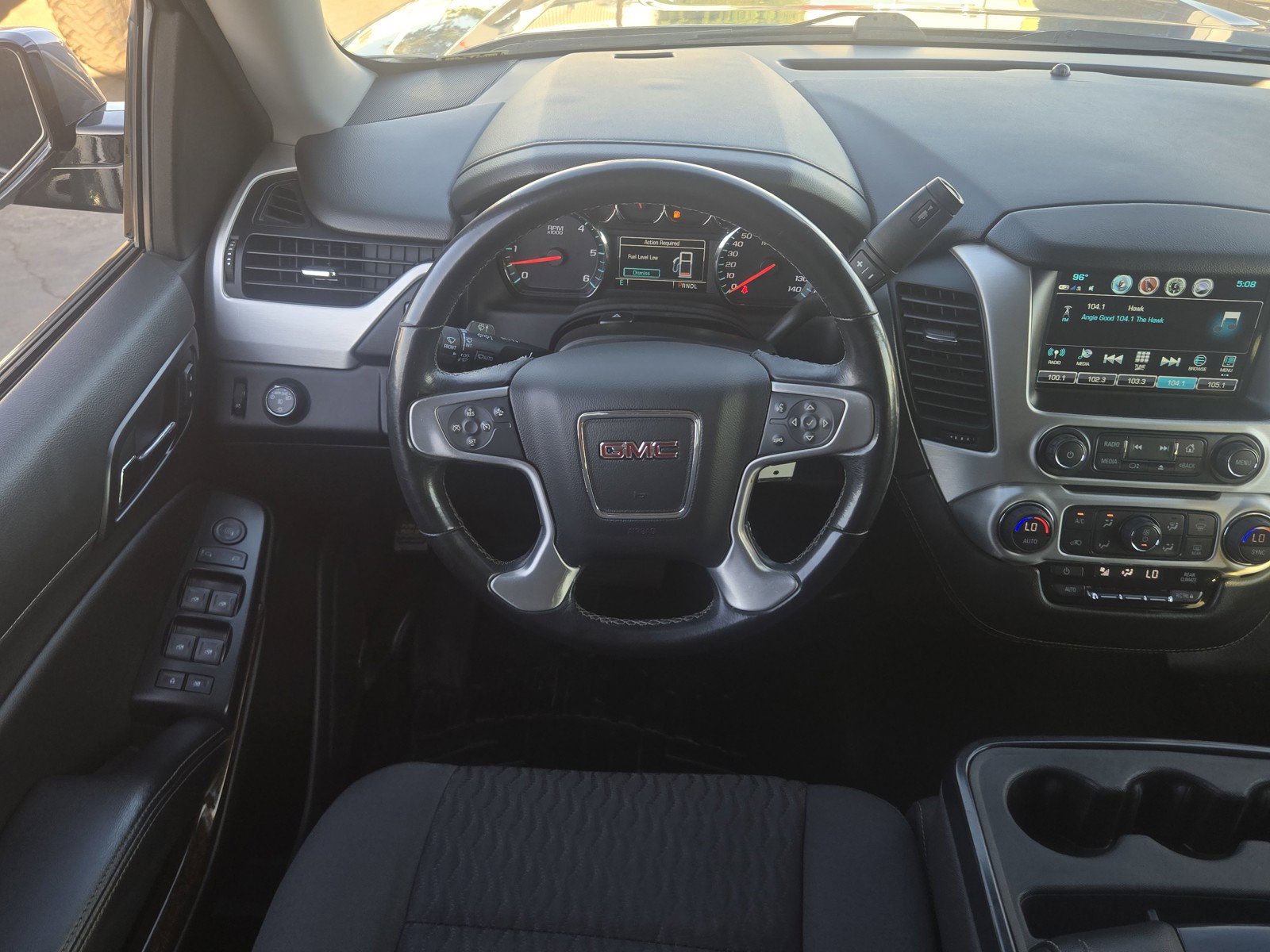 Used 2020 GMC Yukon XL SLE w/ SLE Value Package RWD image 9