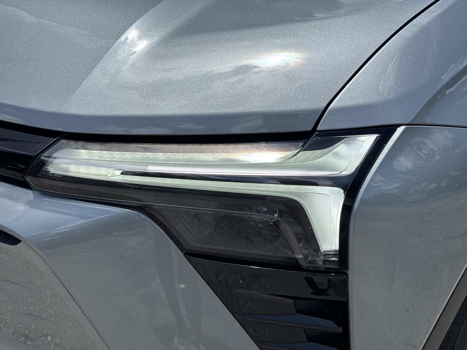 Used 2024 Chevrolet Blazer EV LT AWD/4WD image 9