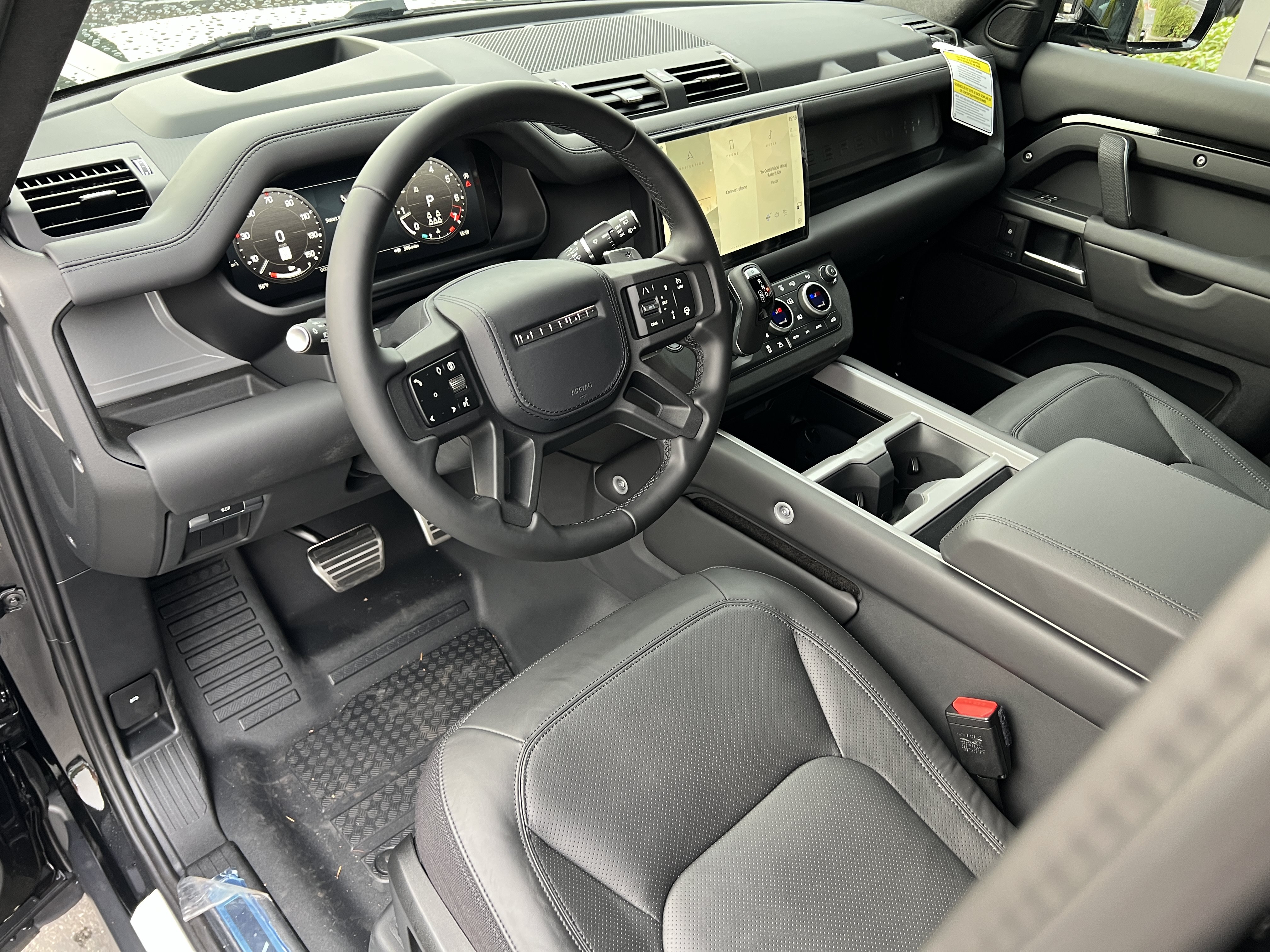 New 2025 Land Rover Defender 130 V8 AWD/4WD image 21