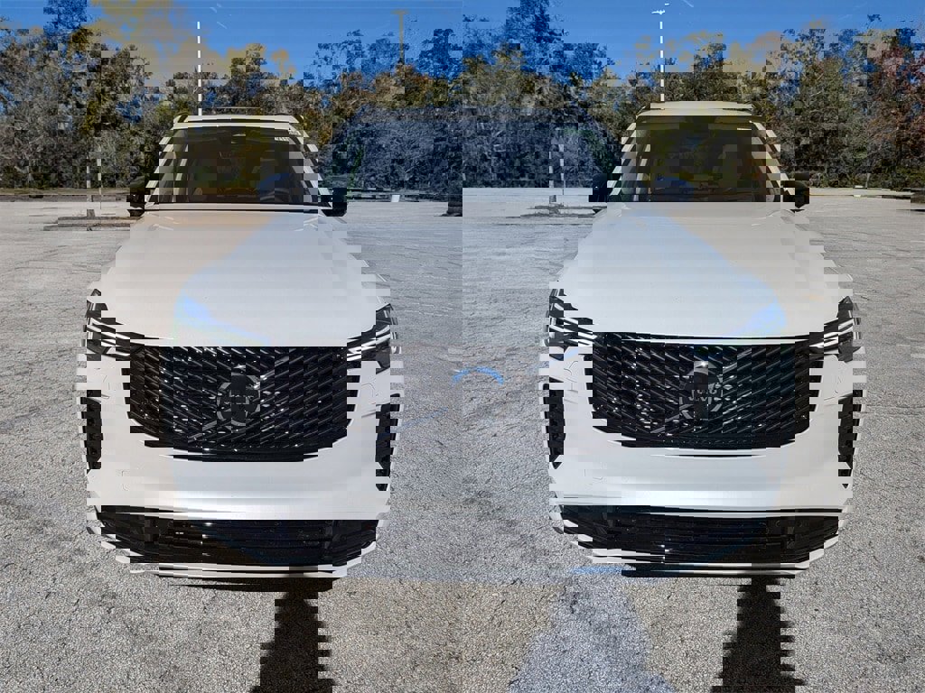 New 2026 Volvo XC90 B6 Ultra w/ Protection Package Premier image 9