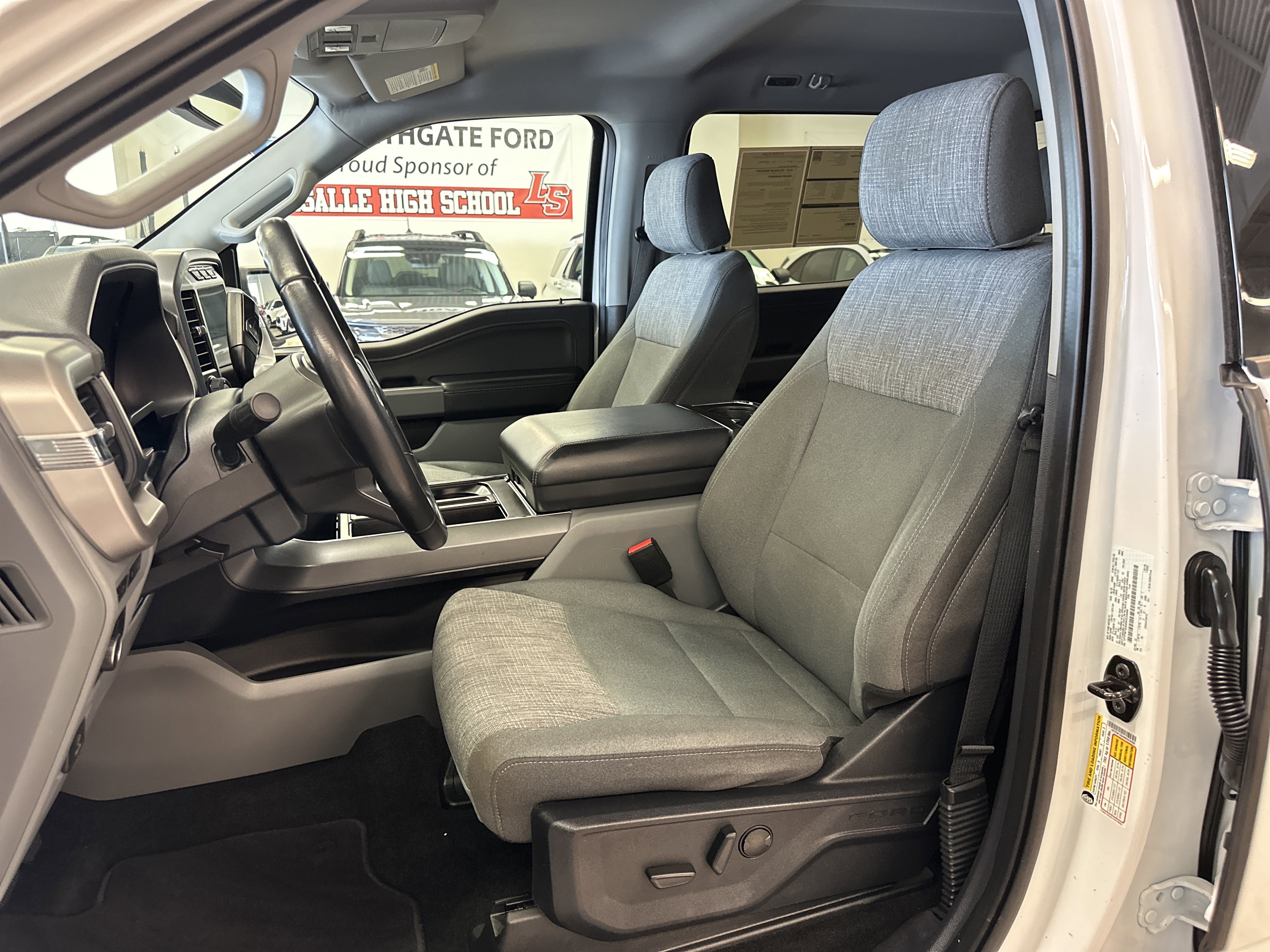 Certified 2022 Ford F150 XLT w/ Equipment Group 302A High image 4