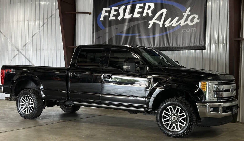 Used 2017 Ford F250 Lariat w/ Lariat Ultimate Package image 34