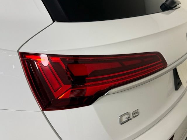 Used 2021 Audi Q5 2.0T Premium AWD/4WD image 13