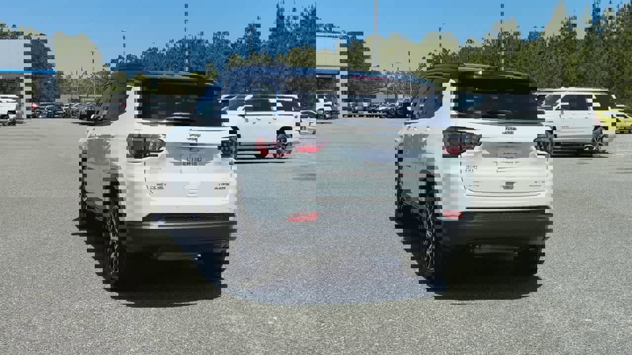 Used 2025 Jeep Compass Limited AWD/4WD image 7