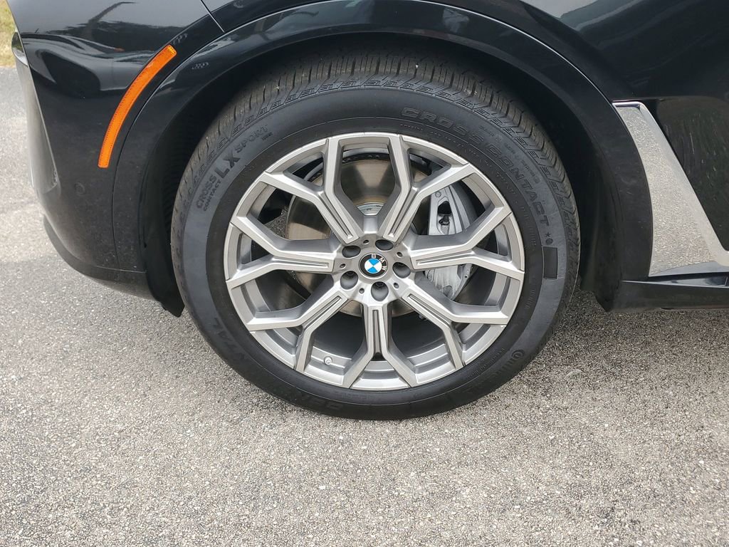 Used 2024 BMW X7 xDrive40i image 10