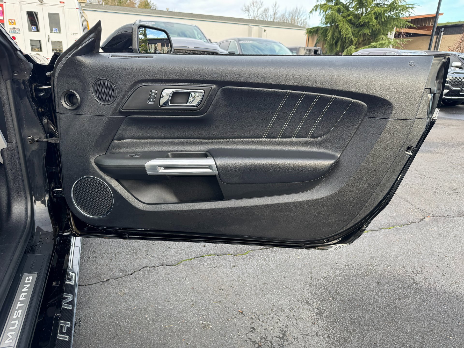 Used 2017 Ford Mustang GT Premium w/ Equipment Group 401A image 37